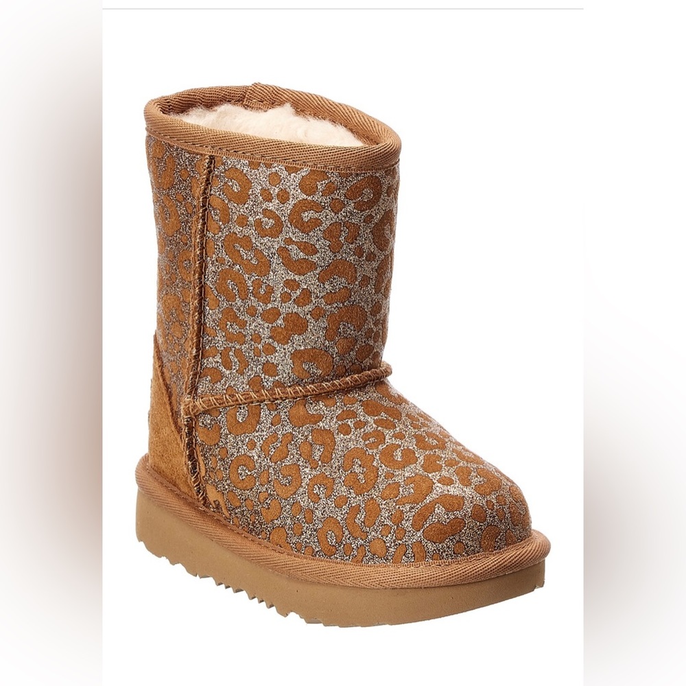 UGGS Toddler Boots NEW IN BOX